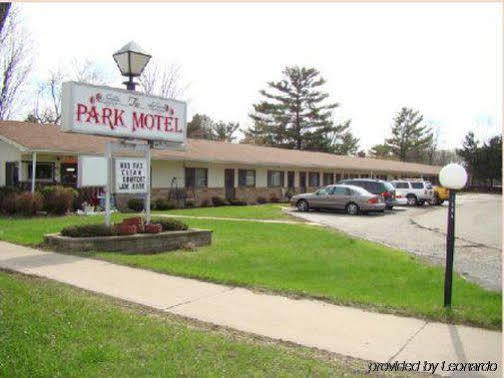Park Motel Marshfield Экстерьер фото