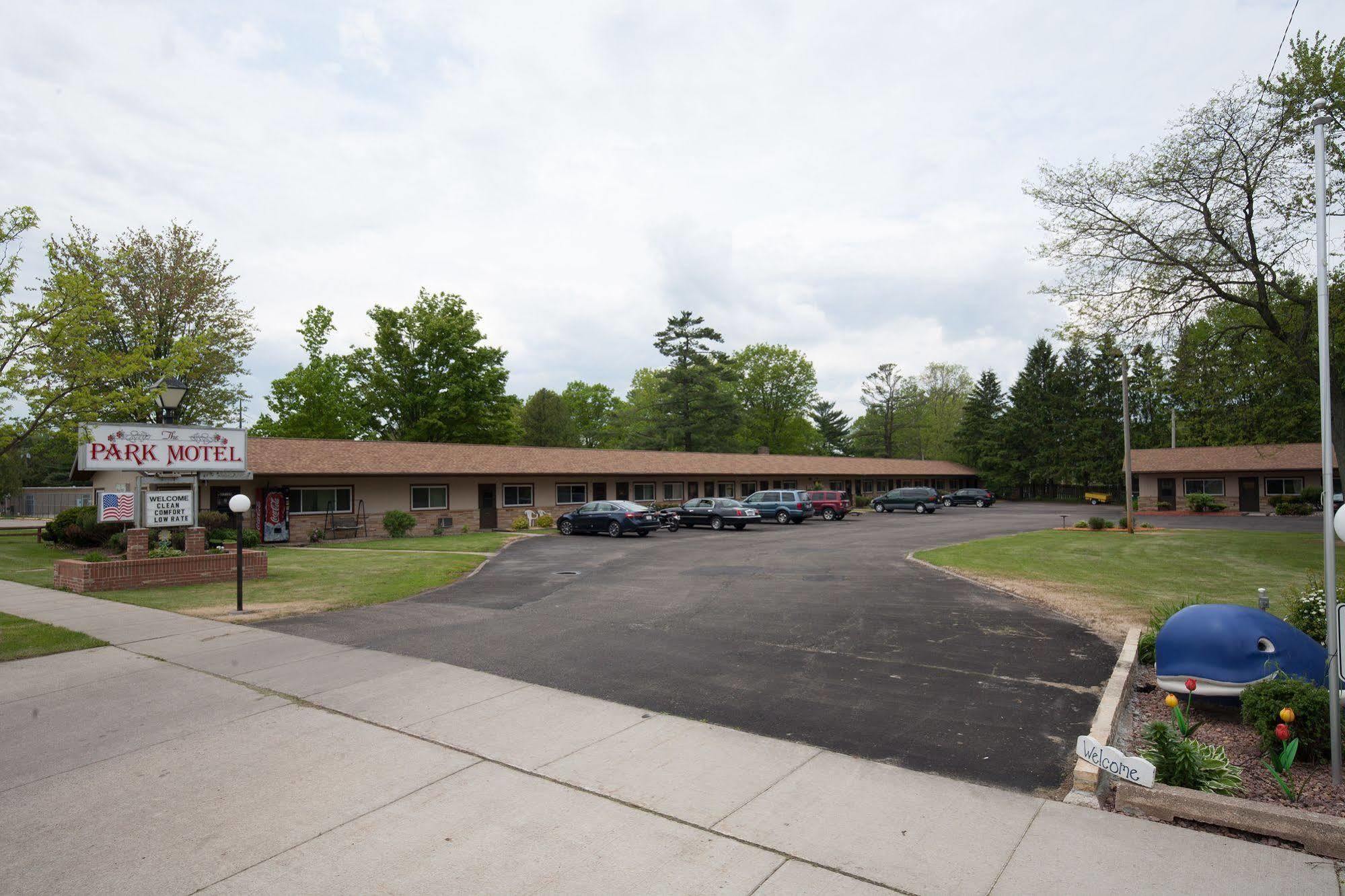 Park Motel Marshfield Экстерьер фото